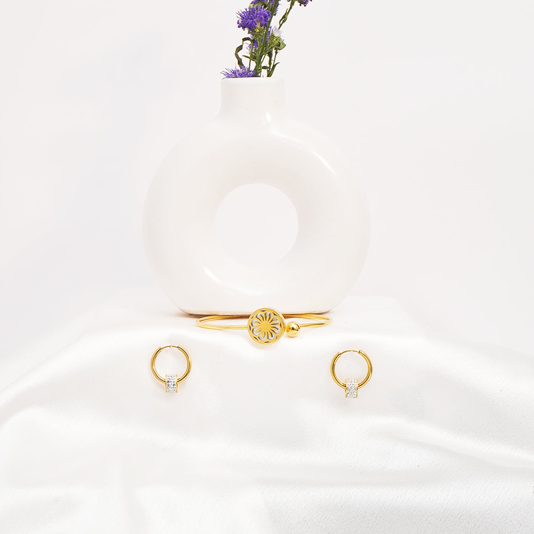 Minimal Hoops and Golden Orbit Bracelet set