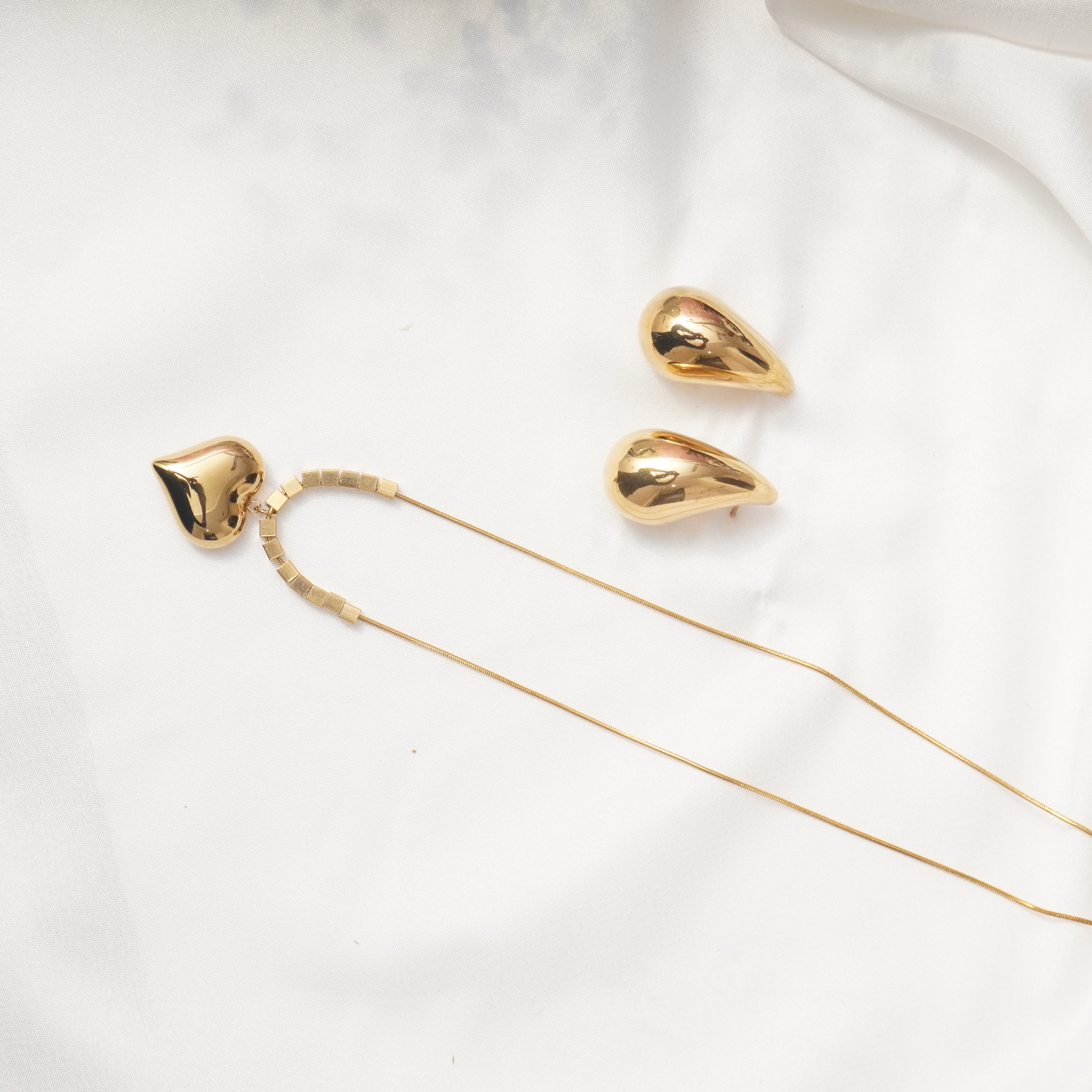 Lava Drop Earrings and Golden Love Lock Pendant set