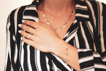 Best Jewellery to Wear with V-Neck Dresses – For Everyday to Party Looks