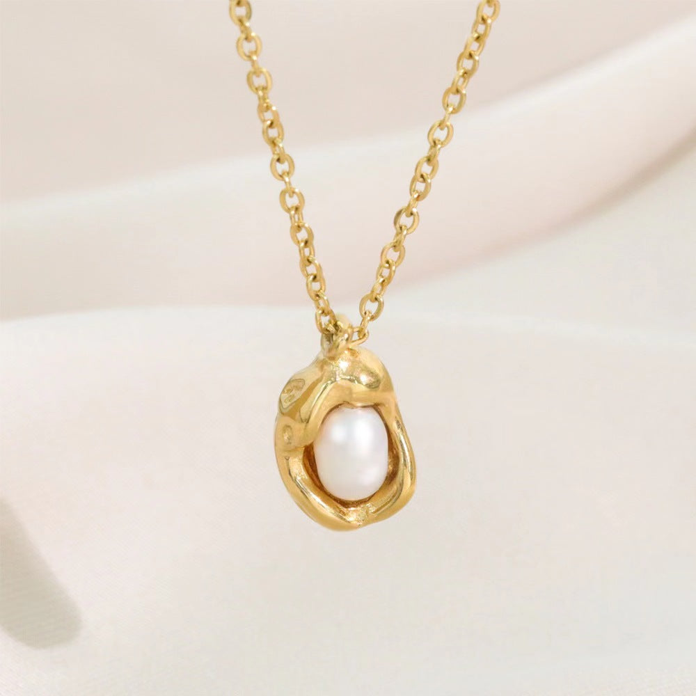 Classic Pearl Halo Pendant
