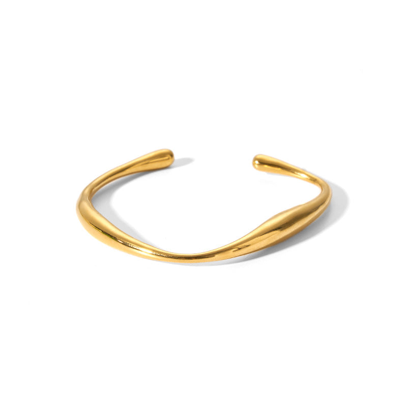 Auric Curve Minimal cuff