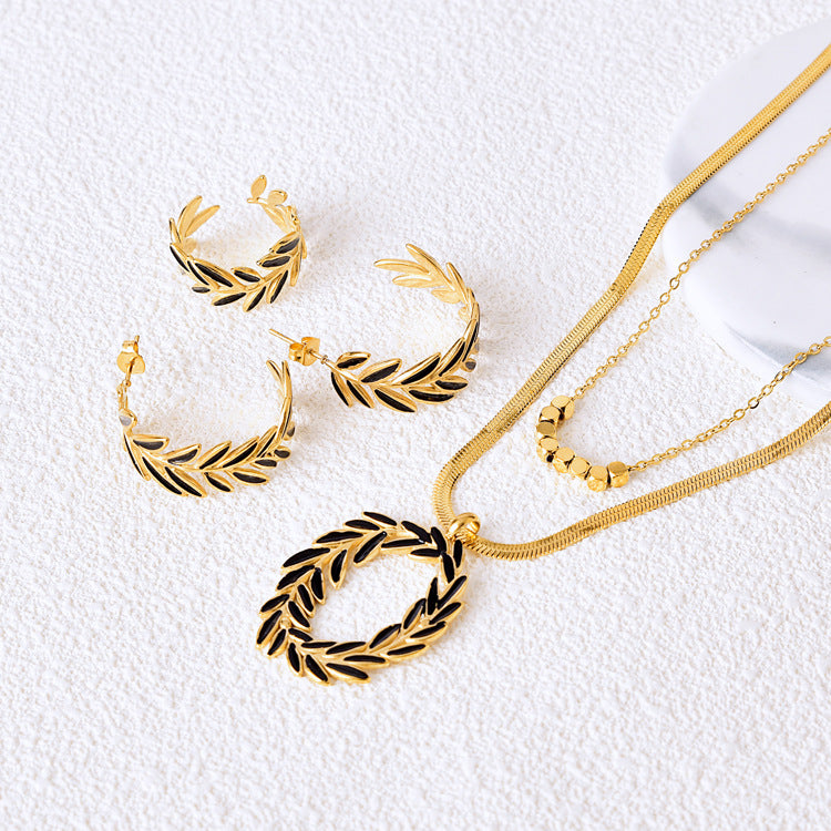 Golden Wreath Hoops
